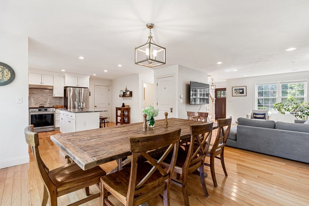 380 N Wheaton Ave, Seekonk, MA Photo #14