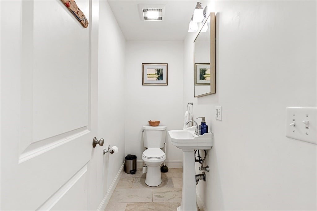 380 N Wheaton Ave, Seekonk, MA Photo #21