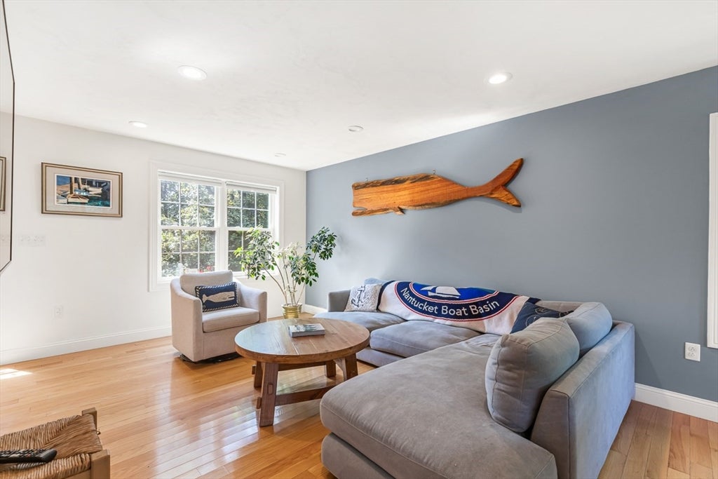 380 N Wheaton Ave, Seekonk, MA Photo #10
