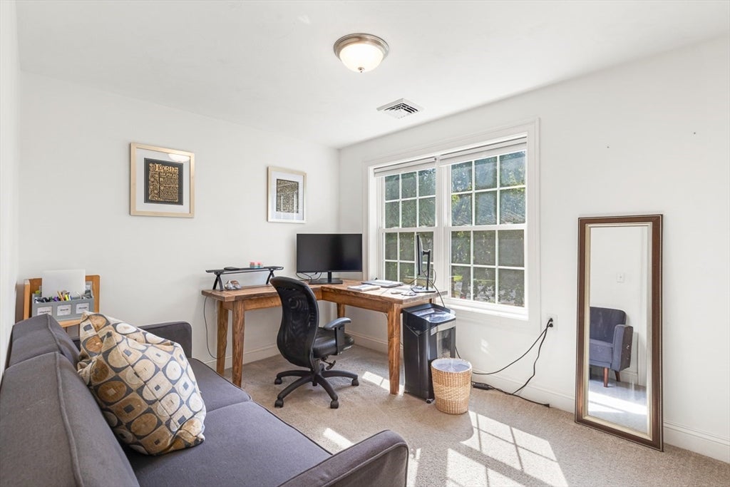 380 N Wheaton Ave, Seekonk, MA Photo #22