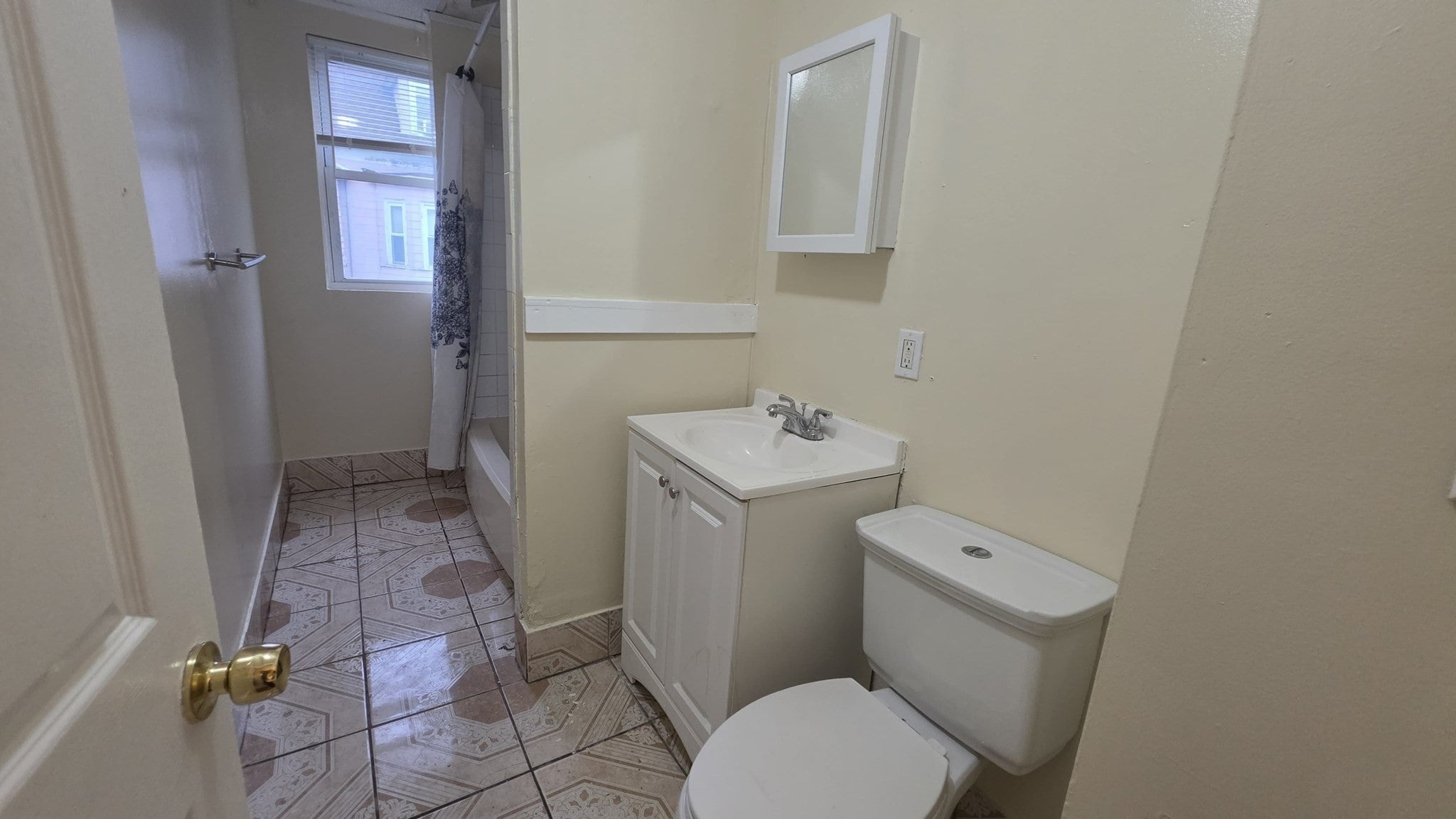 242 Chesnut St #2, Lynn, MA Photo #13