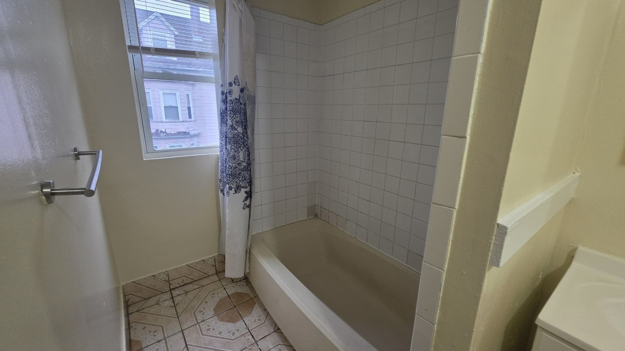 242 Chesnut St #2, Lynn, MA Photo #14