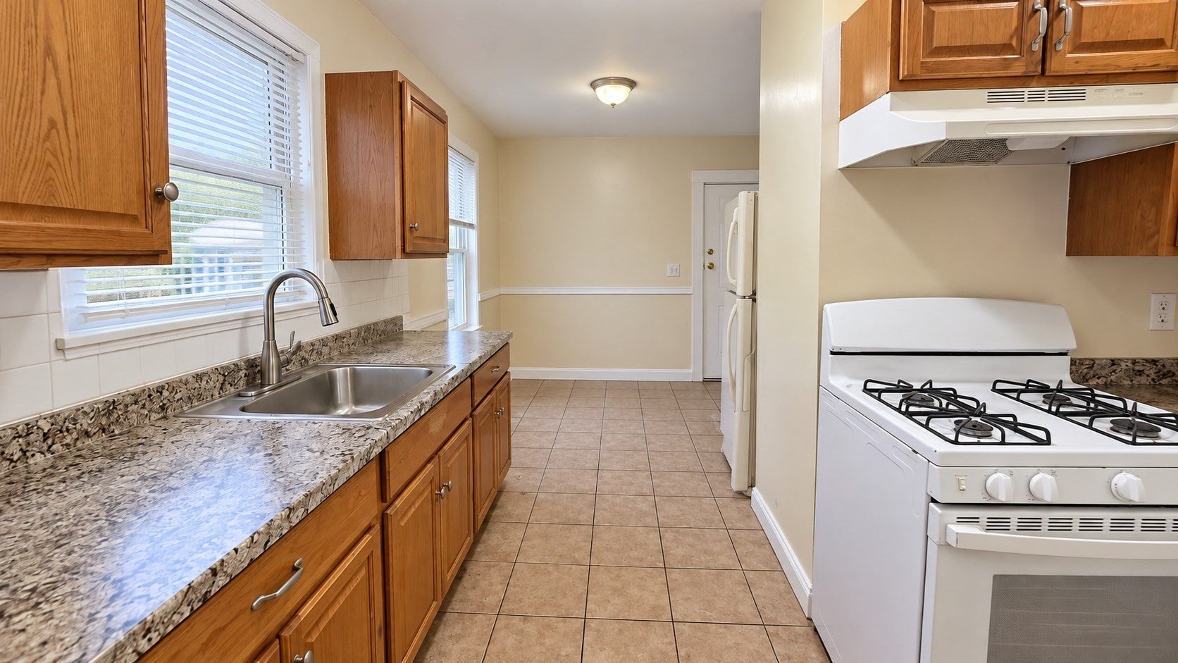 242 Chesnut St #2, Lynn, MA Photo #1