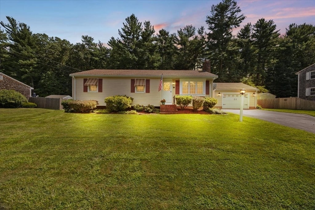 32 Colonial Drive, Taunton, MA Photo #1