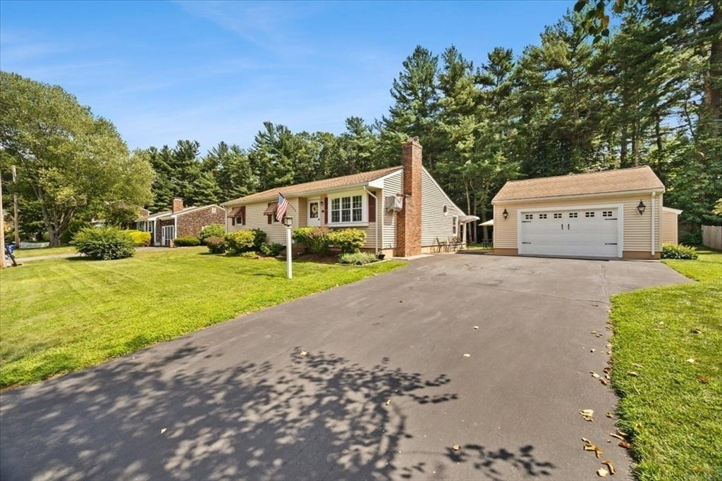 32 Colonial Drive, Taunton, MA Photo #3