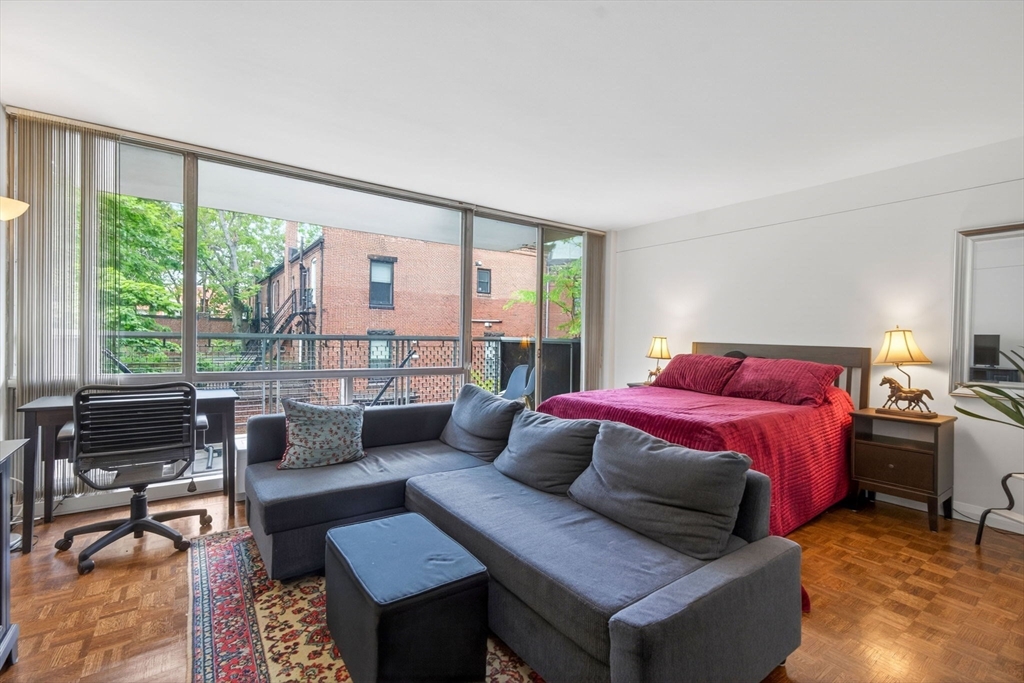 45 Longwood Ave 409