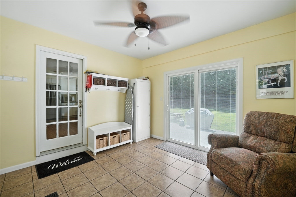 20 Country Club Dr