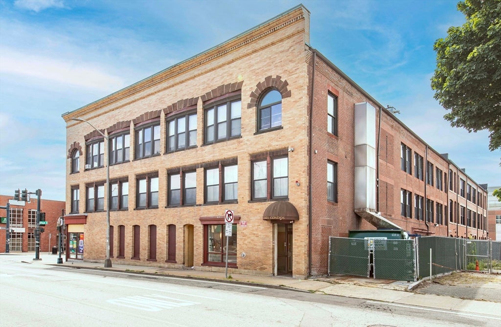 7 Main Street 106