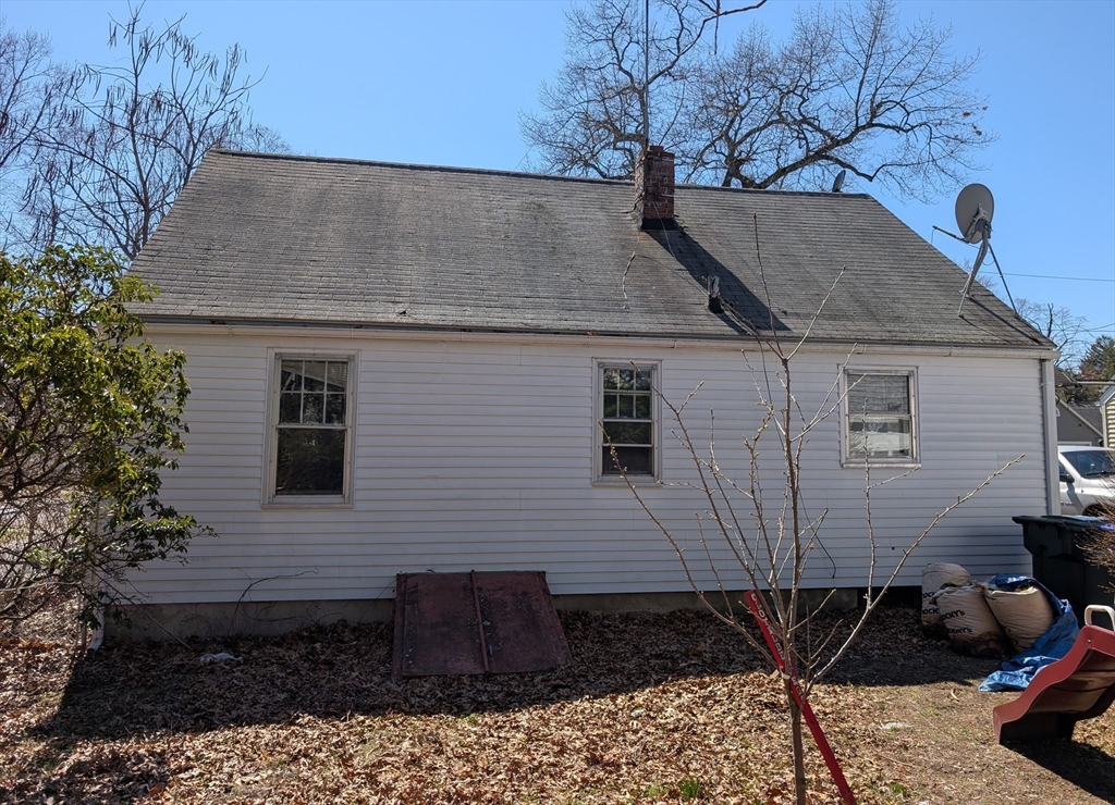 141 Shawmut St