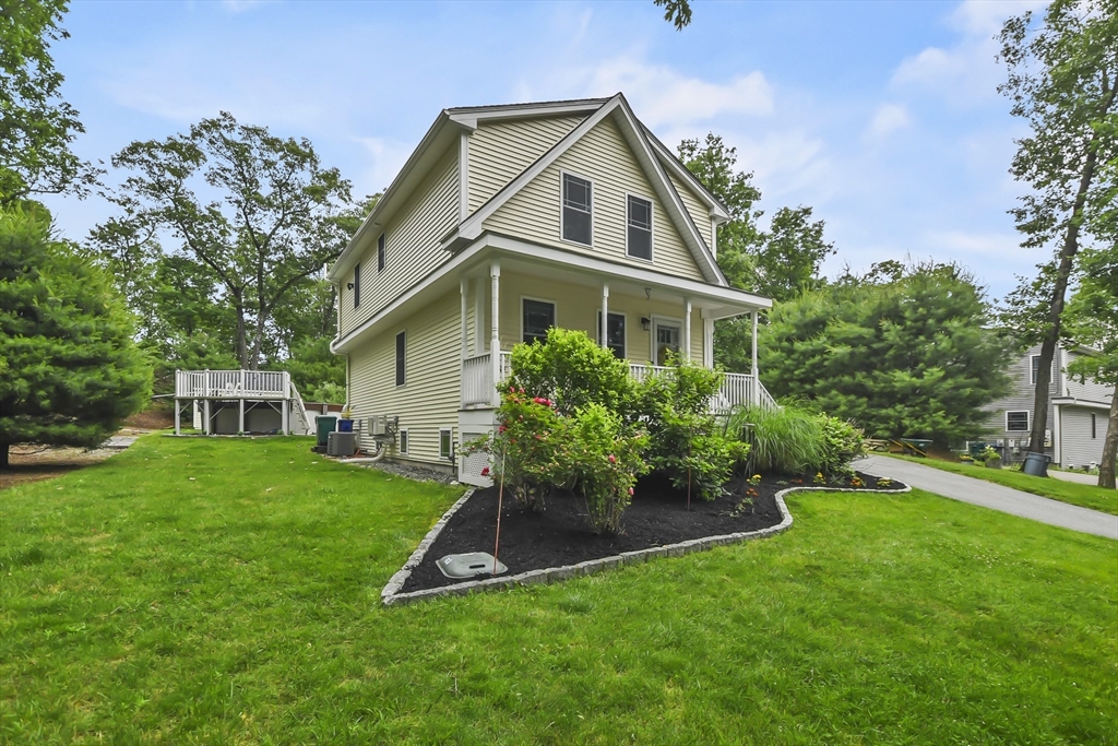 7 View St