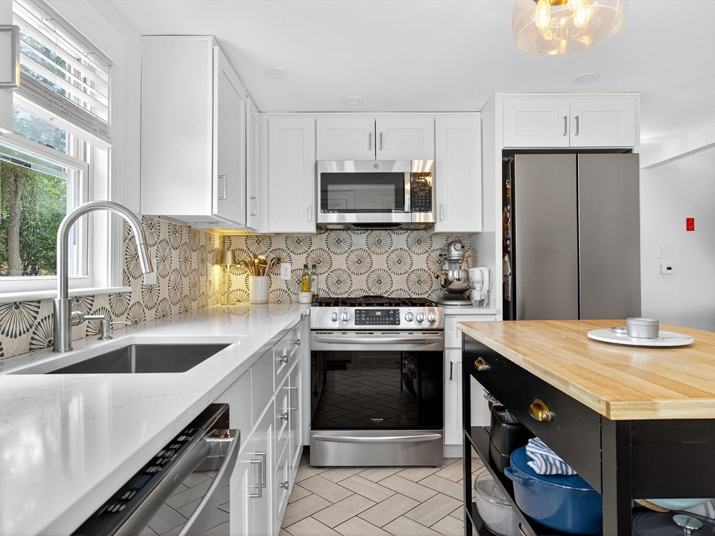 303 Pleasant St