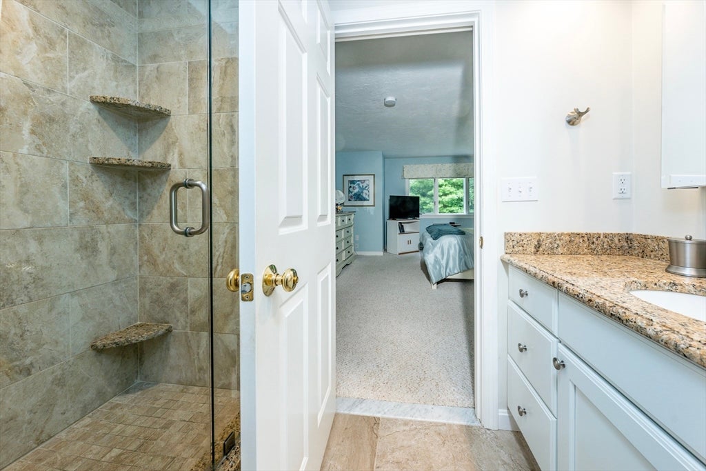 2 Mainsail Cir #70, Mashpee, MA Photo #16