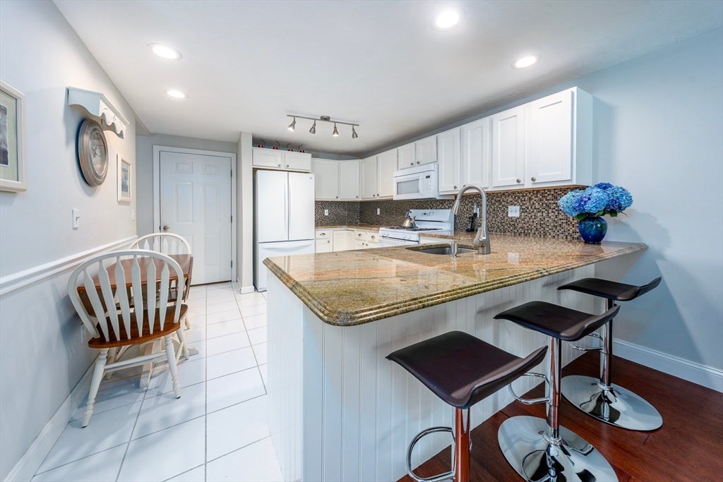 2 Mainsail Cir #70, Mashpee, MA Photo #10