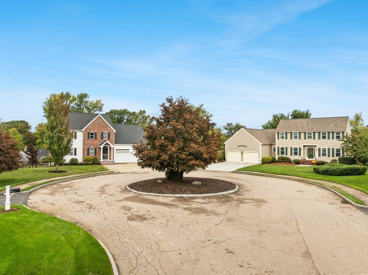 20 Harvest Ln