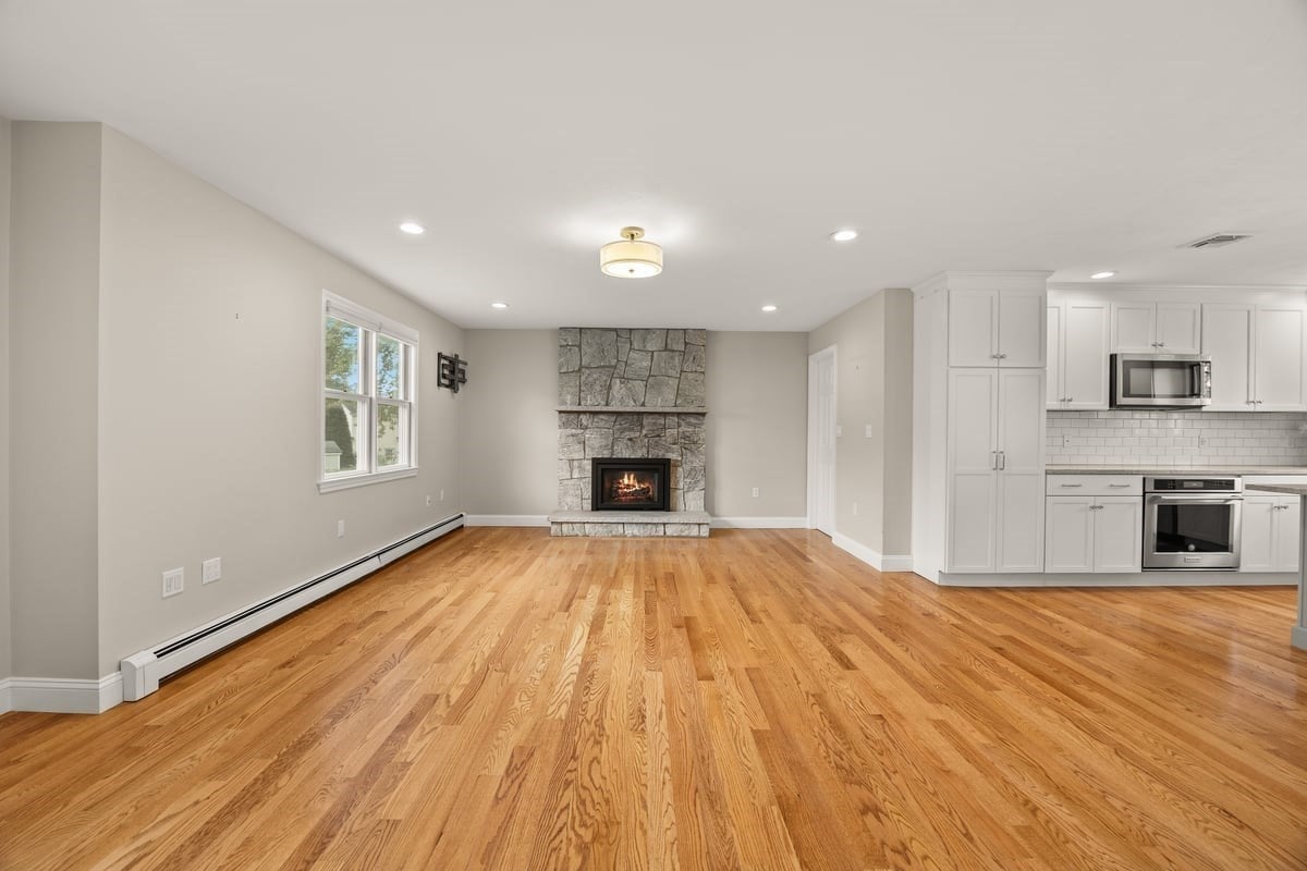 20 Harvest Ln