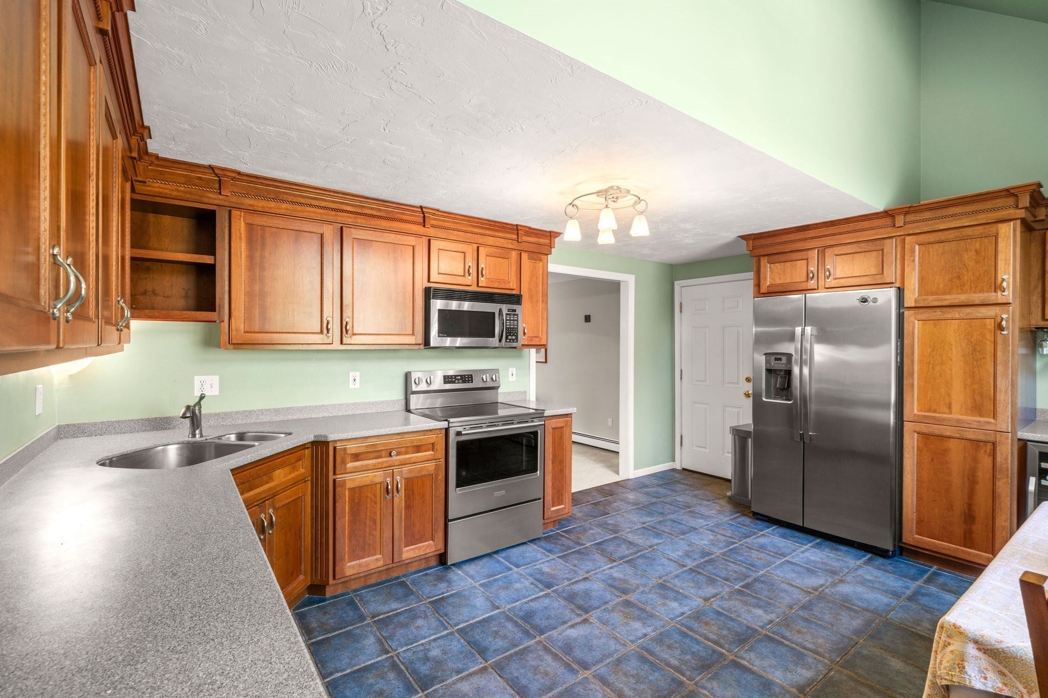 15 Bruce St, Littleton, MA Photo #9