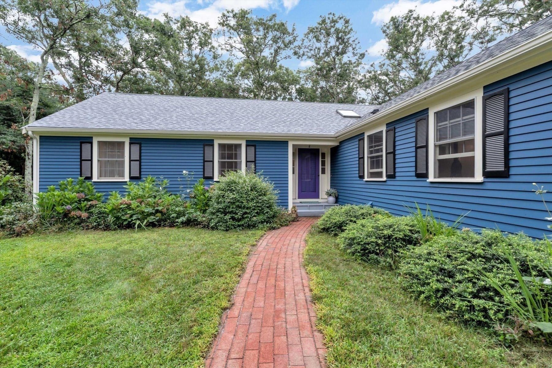 Photo of 8 Golf Link Cir, Sandwich, MA