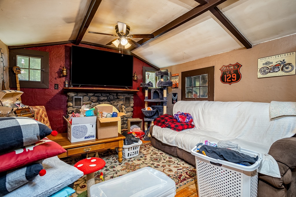 145 Monomonac Road E