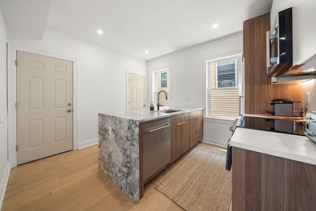 8 Fox ST #2, Boston, MA, 8 Fox ST #2, Boston, MA Photo #1