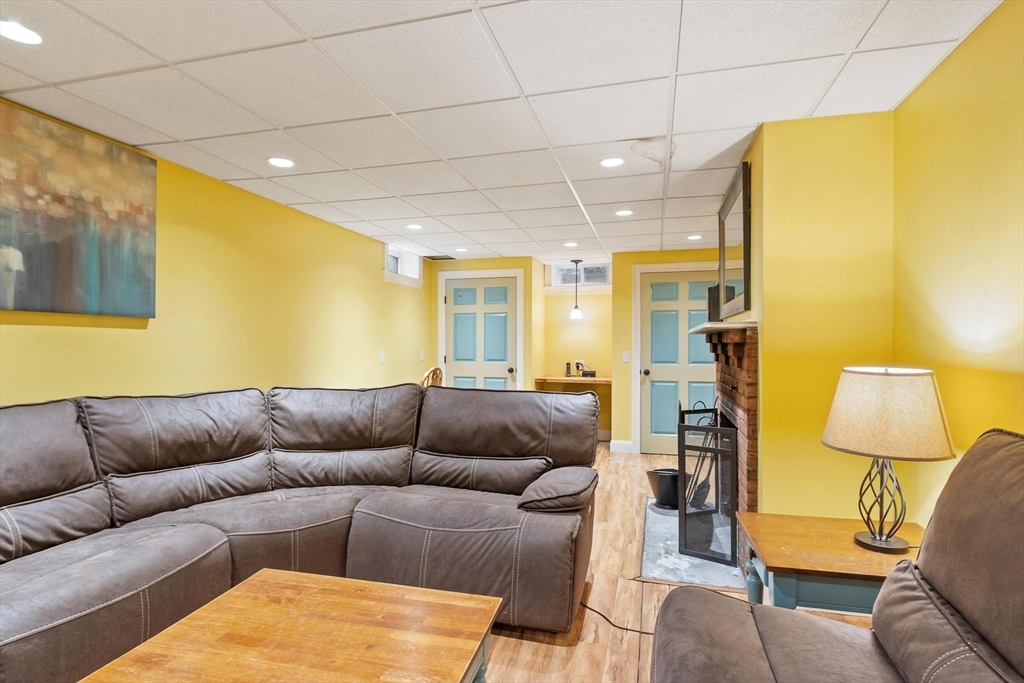 289 Sterling Rd, Lancaster, MA Photo #27