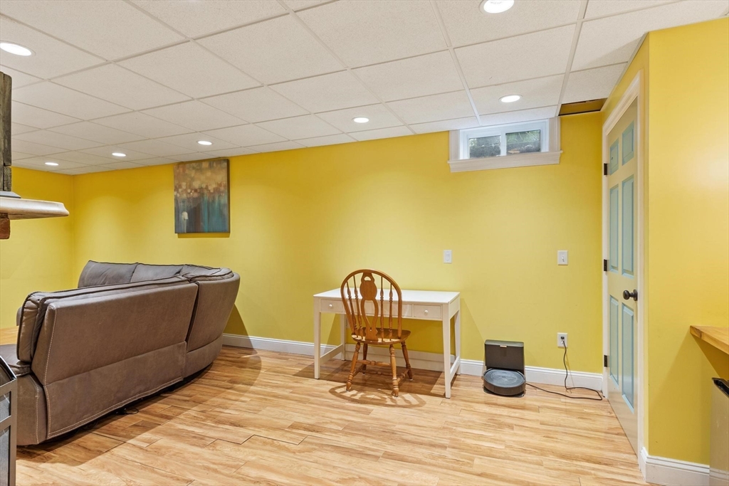 289 Sterling Rd, Lancaster, MA Photo #30
