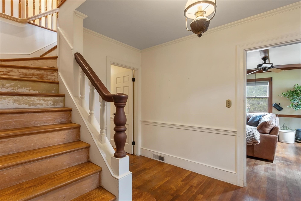 289 Sterling Rd, Lancaster, MA Photo #21