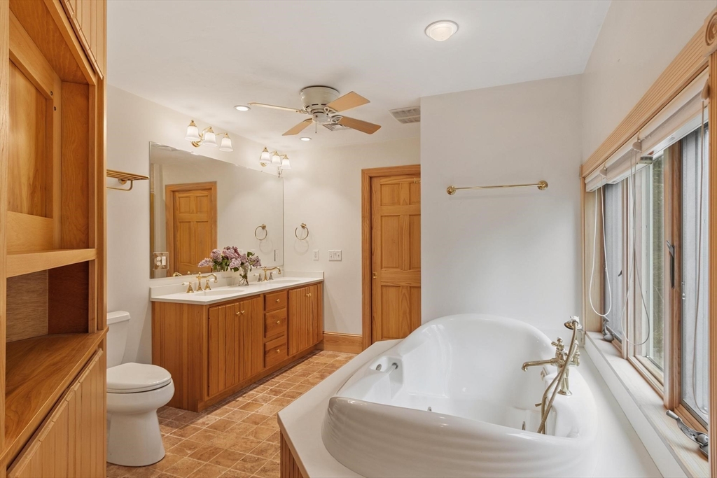 289 Sterling Rd, Lancaster, MA Photo #22
