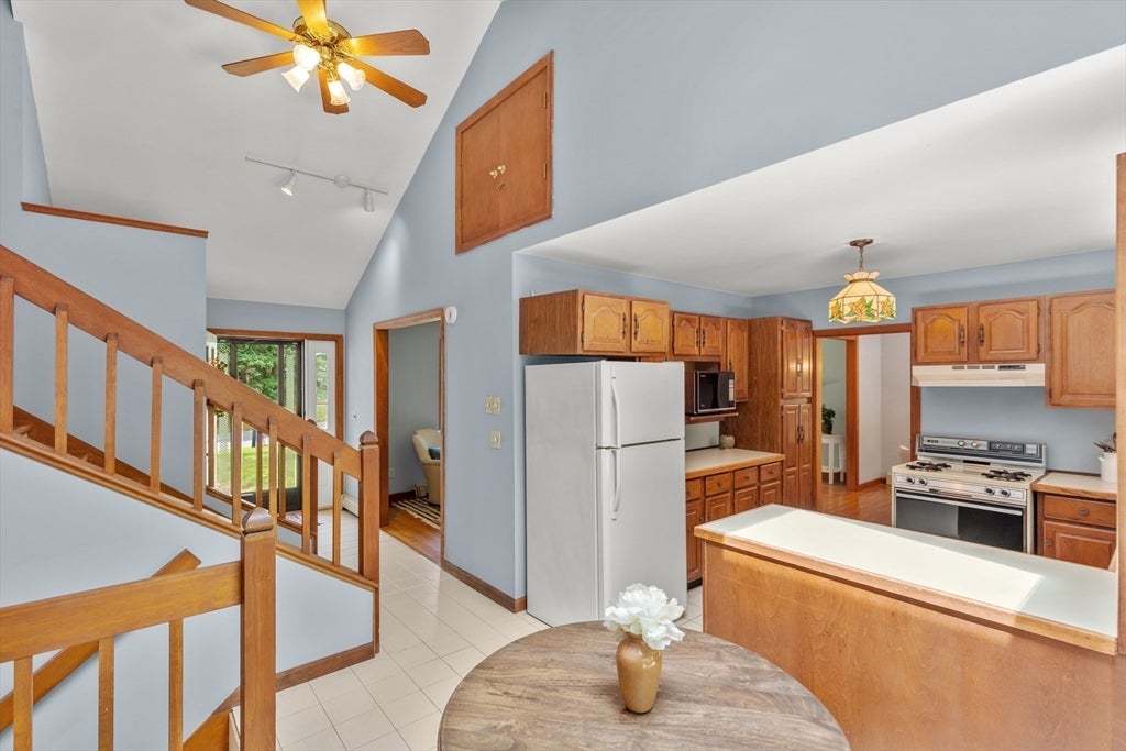 21 Club House Drive, Bourne, MA, 21 Club House Drive, Bourne, MA Photo #13