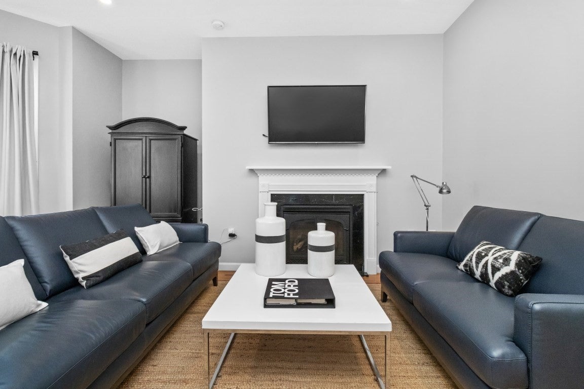 595 East 4th St