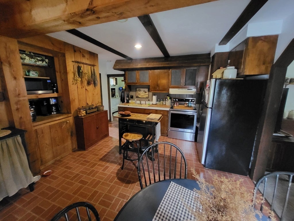 22 Hill St, Hopedale, MA, 22 Hill St, Hopedale, MA Photo #7