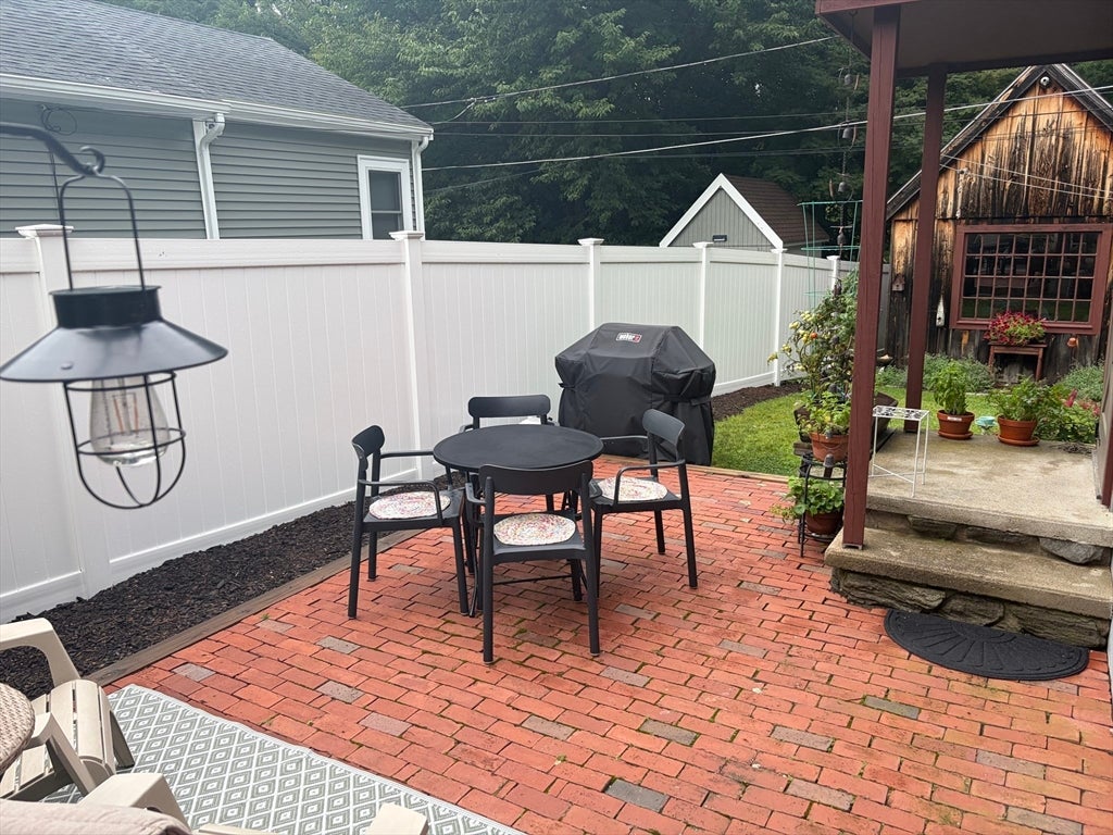 22 Hill St, Hopedale, MA, 22 Hill St, Hopedale, MA Photo #3