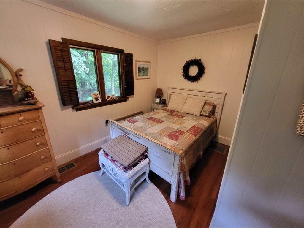 22 Hill St, Hopedale, MA, 22 Hill St, Hopedale, MA Photo #10