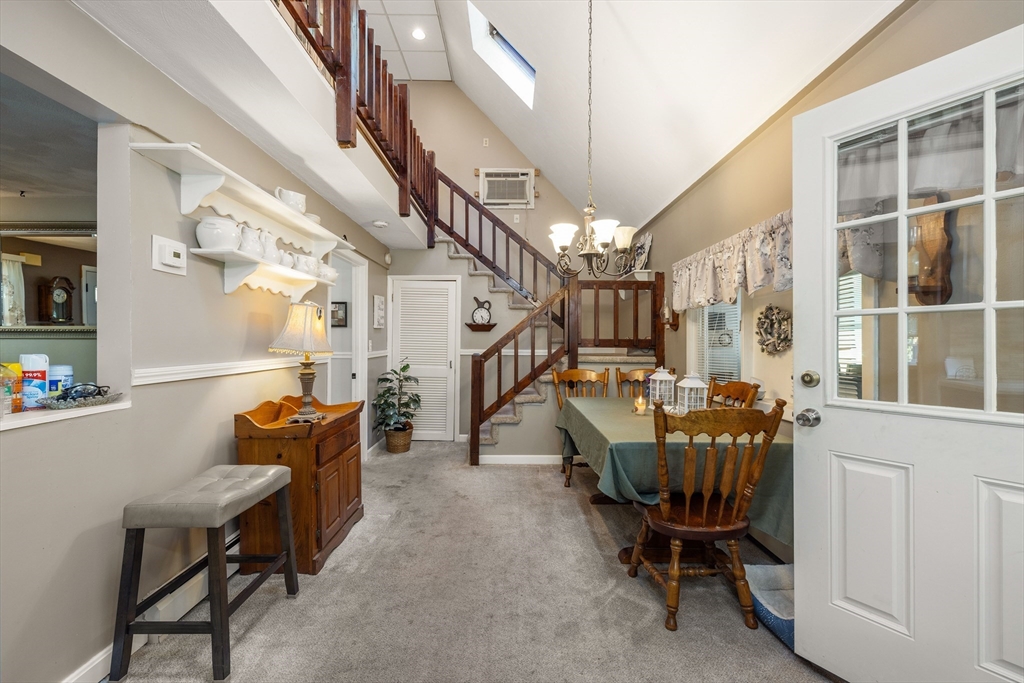 8 Hurlburt Rd