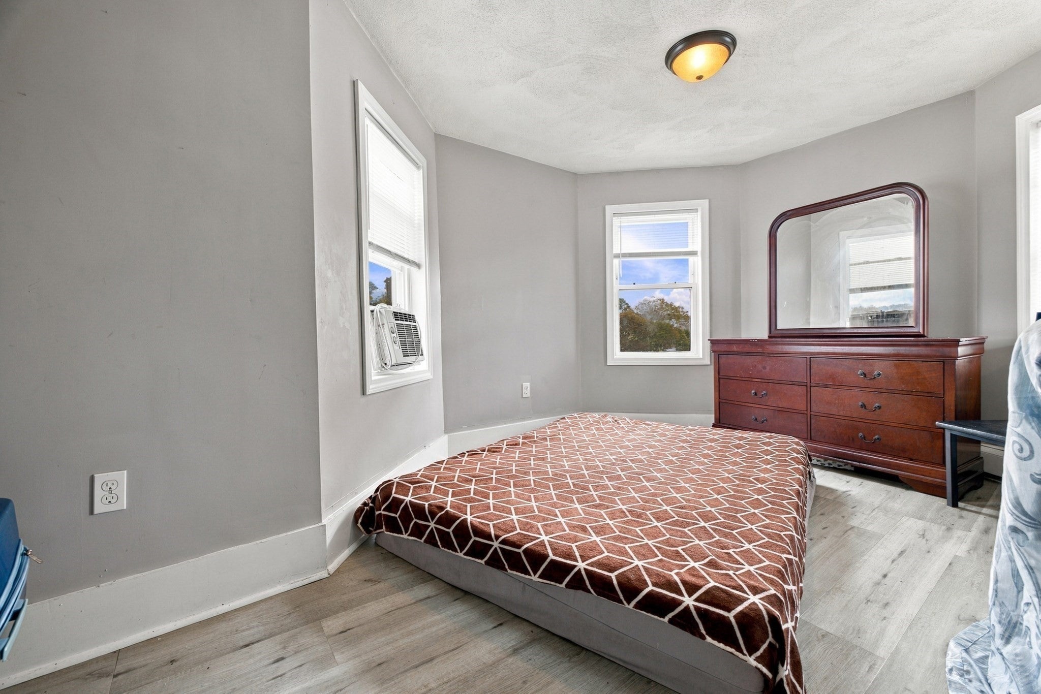 398 Ferry St, Everett, MA Photo #28