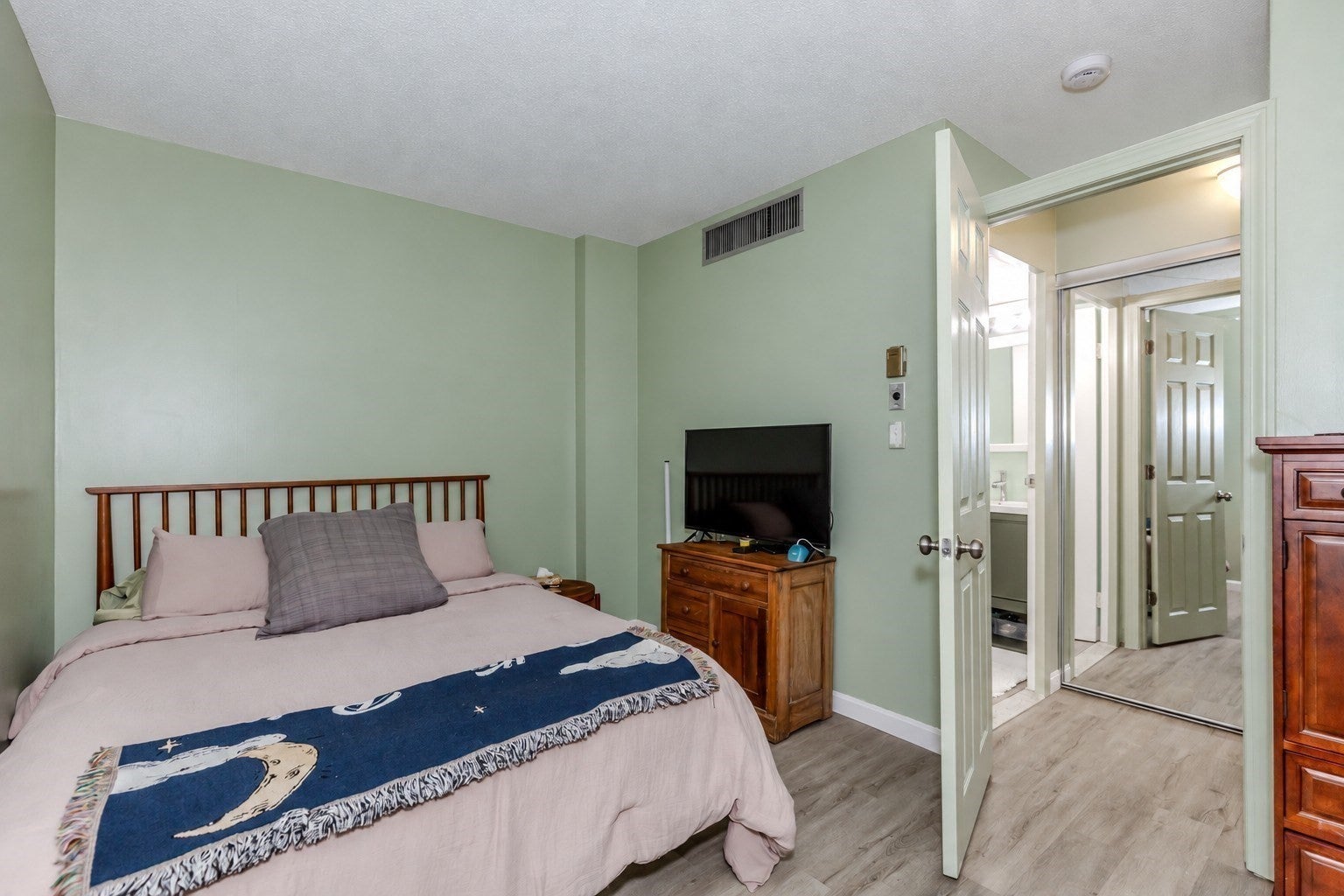 70 Southbridge Street #705, Worcester, MA, 70 Southbridge Street #705, Worcester, MA Photo #16