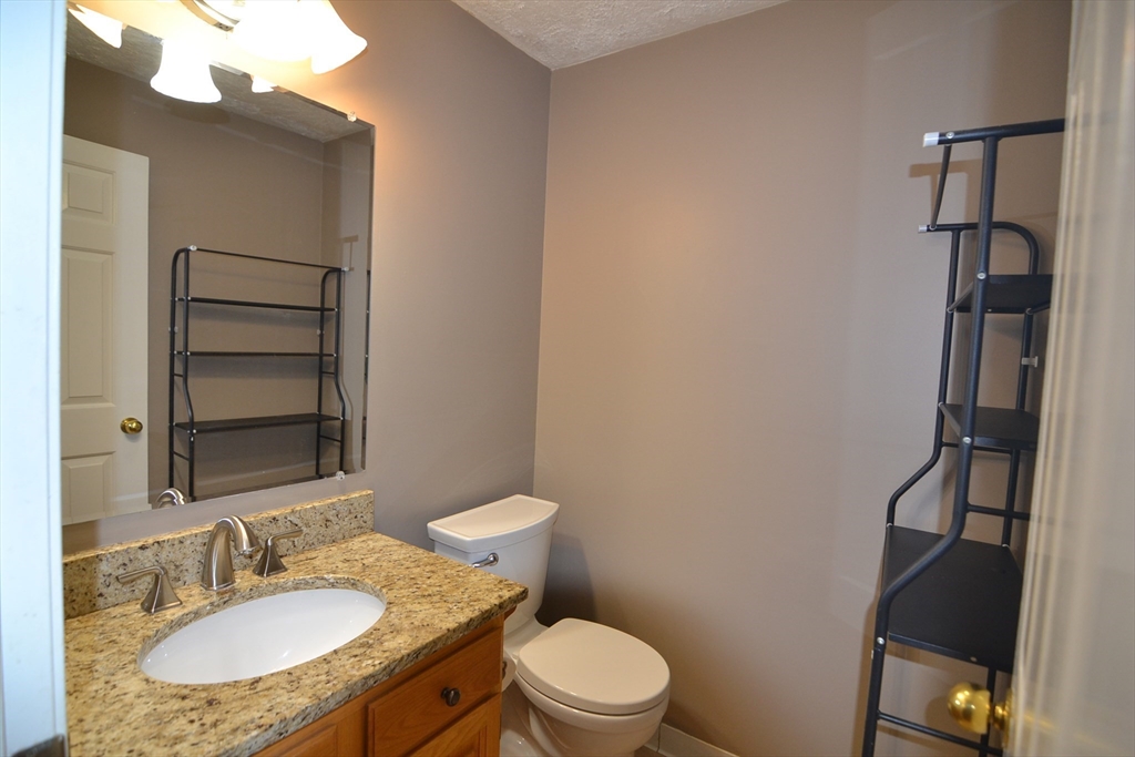31 East Bluff Rd #31, Ashland, MA Photo #11