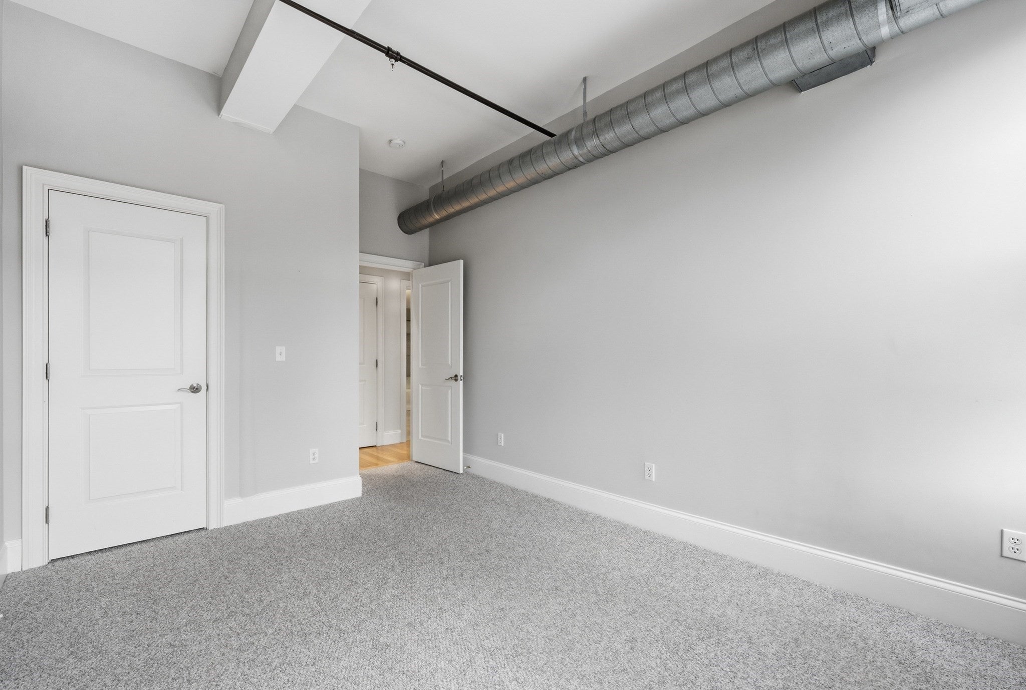 61 Market St 3A