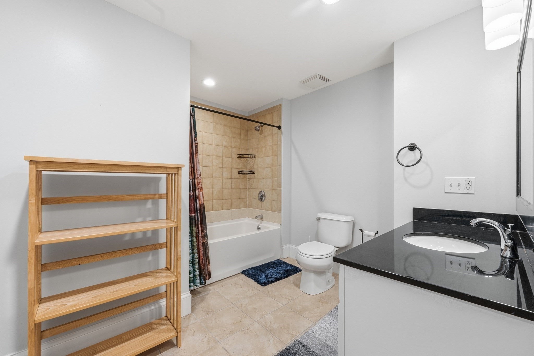 61 Market St #3A, Lowell, MA Photo #8