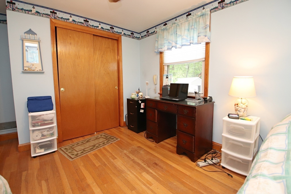 Saugus, Massachusetts 01906, United States, 3 Bedrooms Bedrooms, ,2 BathroomsBathrooms,Residential,Active,176910