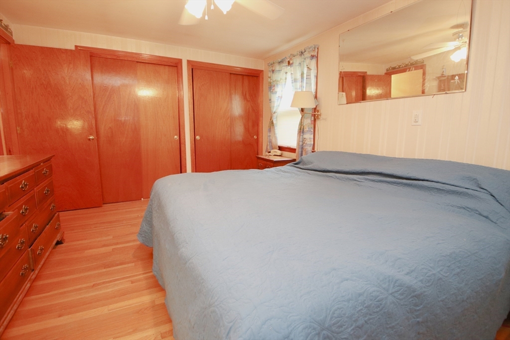 Saugus, Massachusetts 01906, United States, 3 Bedrooms Bedrooms, ,2 BathroomsBathrooms,Residential,Active,176910