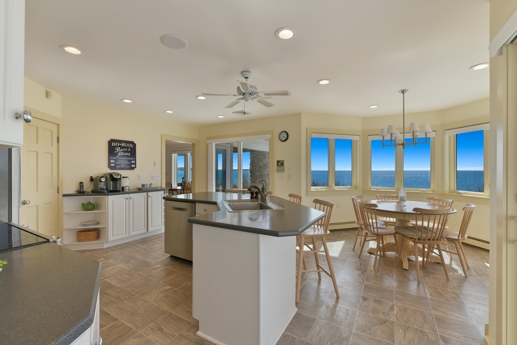 Falmouth, Massachusetts 02540, United States, 4 Bedrooms Bedrooms, ,3 BathroomsBathrooms,Residential,Active,209022