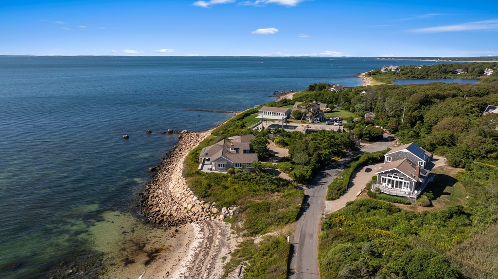 Falmouth, Massachusetts 02540, United States, 4 Bedrooms Bedrooms, ,3 BathroomsBathrooms,Residential,Active,209022