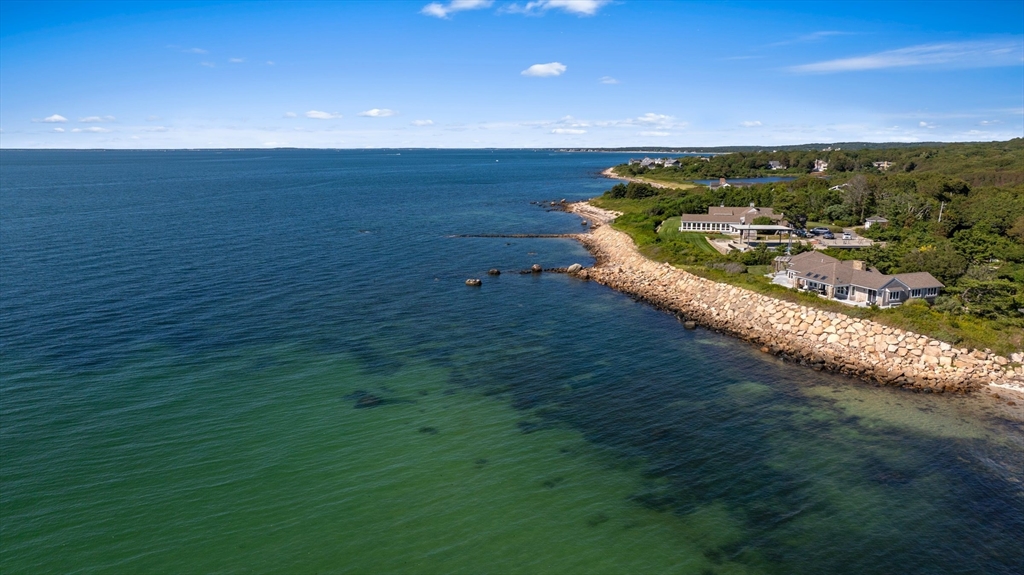 Falmouth, Massachusetts 02540, United States, 4 Bedrooms Bedrooms, ,3 BathroomsBathrooms,Residential,Active,209022