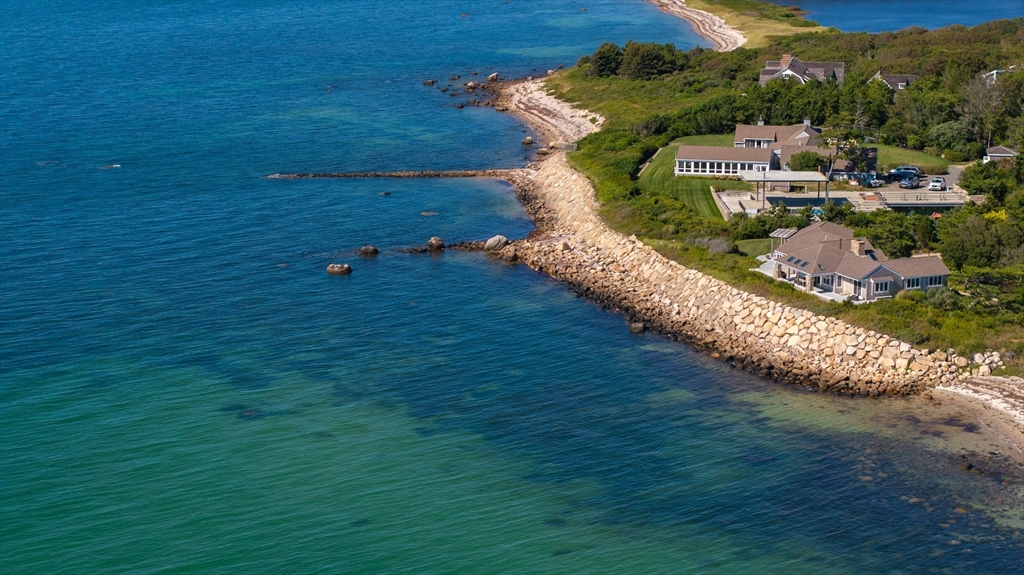 Falmouth, Massachusetts 02540, United States, 4 Bedrooms Bedrooms, ,3 BathroomsBathrooms,Residential,Active,209022