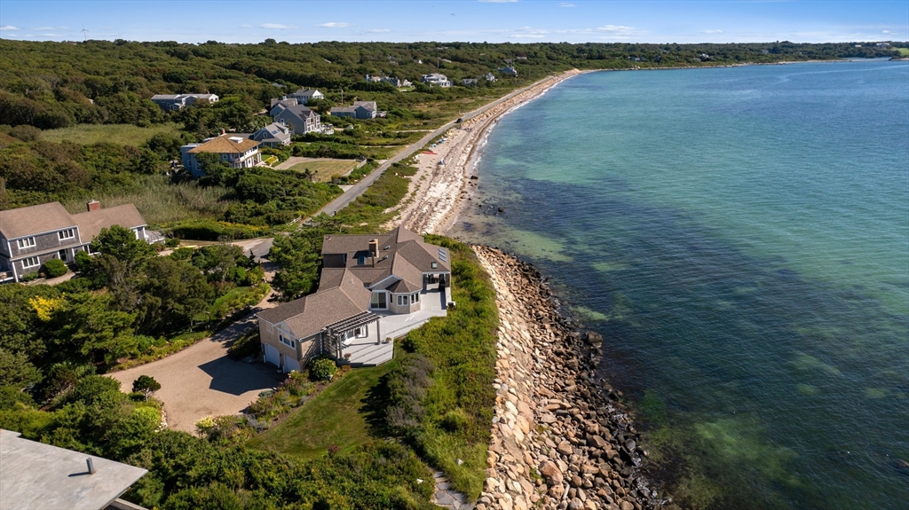 Falmouth, Massachusetts 02540, United States, 4 Bedrooms Bedrooms, ,3 BathroomsBathrooms,Residential,Active,209022