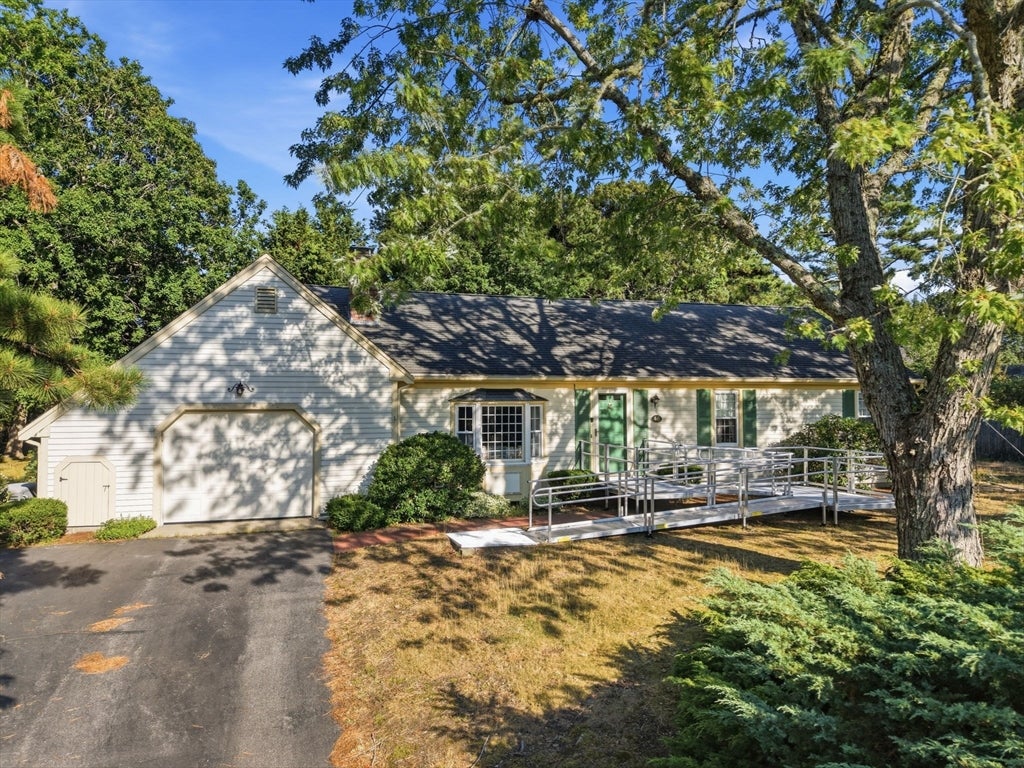 46 4 Seasons Dr, Yarmouth, MA Photo #3