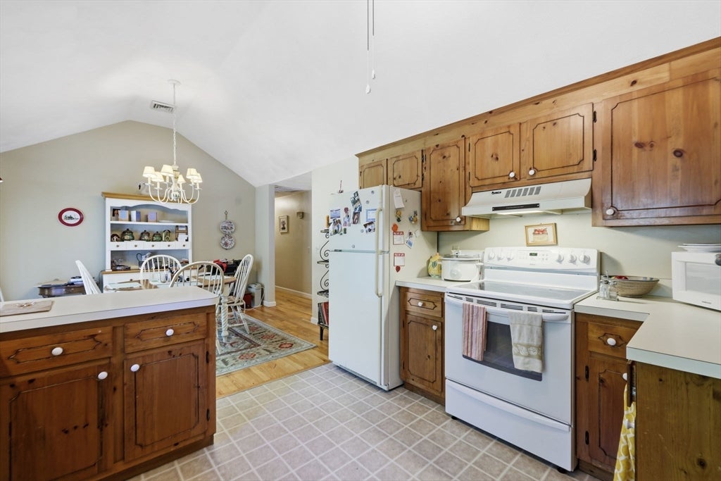 46 4 Seasons Dr, Yarmouth, MA Photo #20