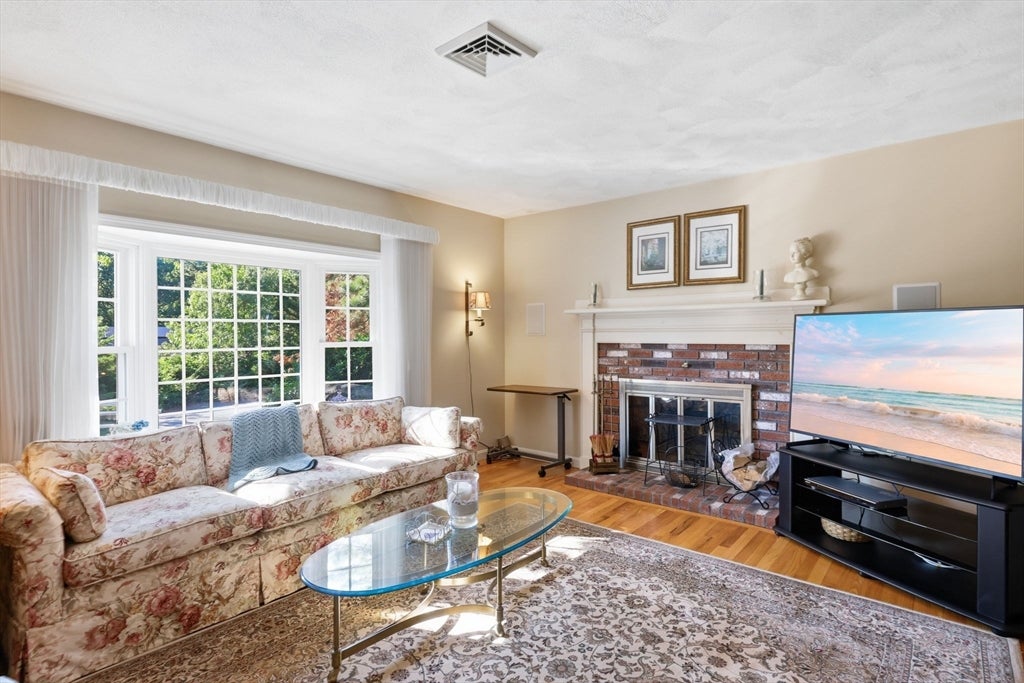 46 4 Seasons Dr, Yarmouth, MA Photo #12