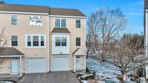 Photo of 41 Boston Rd #121, Billerica, MA 01862 (MLS # 73463101)