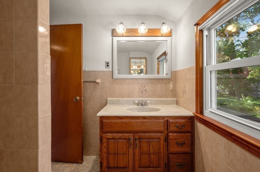 12 Allen Park Dr, Wilmington, MA, 12 Allen Park Dr, Wilmington, MA Photo #28